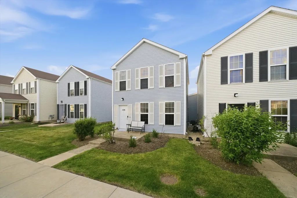 729 Four Seasons Boulevard Aurora IL 60504