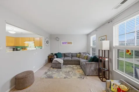 729 Four Seasons Boulevard Aurora IL 60504