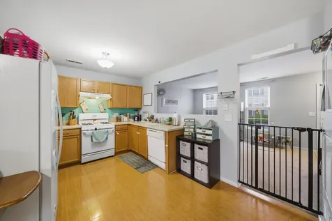 729 Four Seasons Boulevard Aurora IL 60504