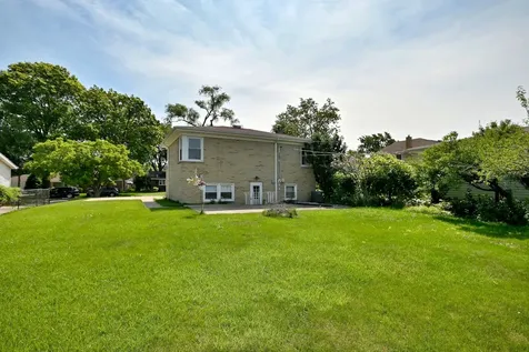 1032 Daniel Drive Bensenville IL 60106