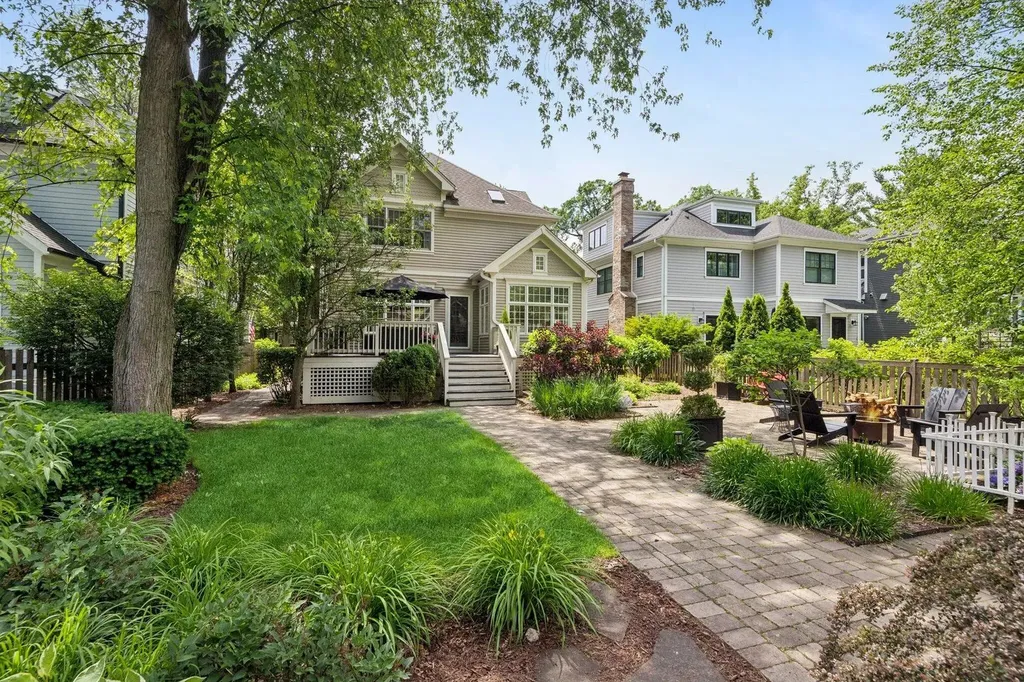1732 South Highland Avenue Wilmette IL 60091