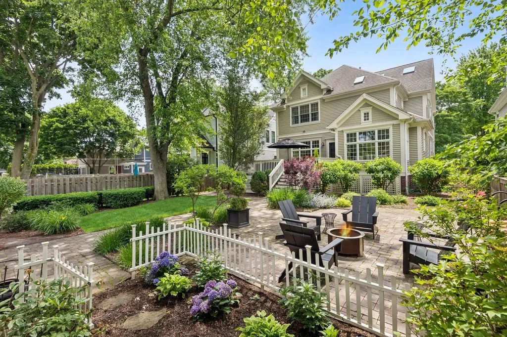 1732 South Highland Avenue Wilmette IL 60091