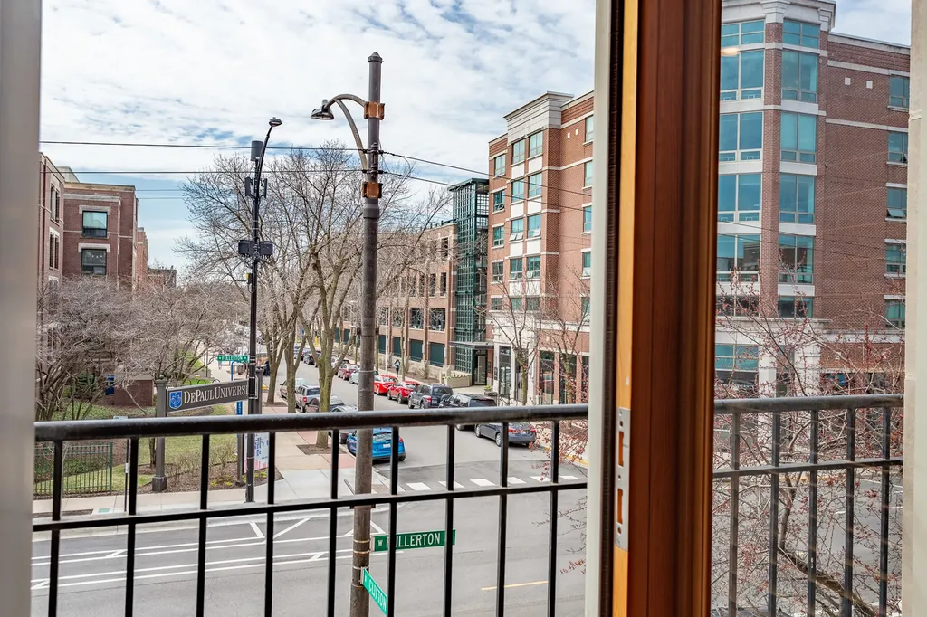 1126 West Fullerton Avenue Chicago IL 60614