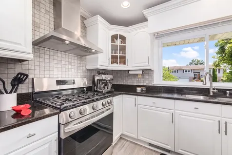 9020 Meadowview Drive Hickory Hills IL 60457