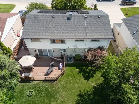 9020 Meadowview Drive Hickory Hills IL 60457
