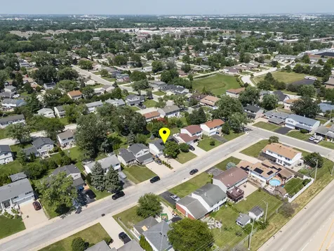 9020 Meadowview Drive Hickory Hills IL 60457