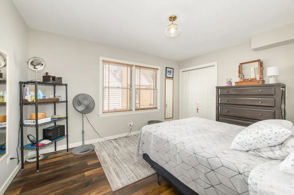 7414 West Devon Avenue Chicago IL 60631