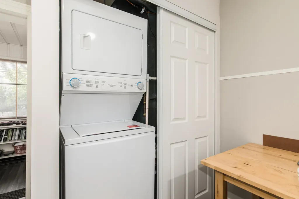 7414 West Devon Avenue Chicago IL 60631