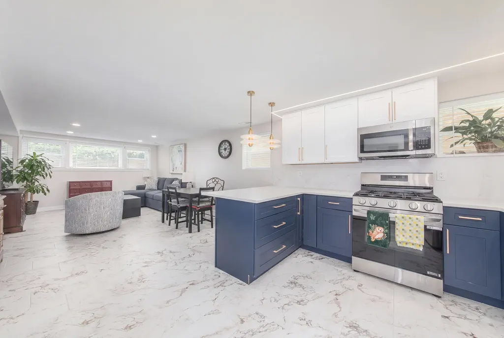 7414 West Devon Avenue Chicago IL 60631