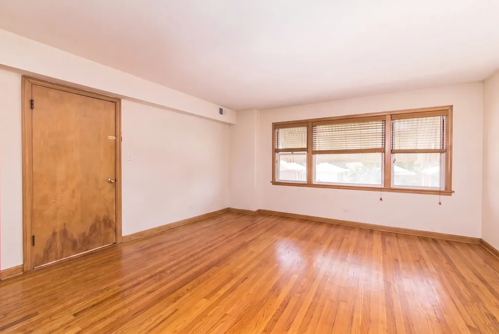 7414 West Devon Avenue Chicago IL 60631