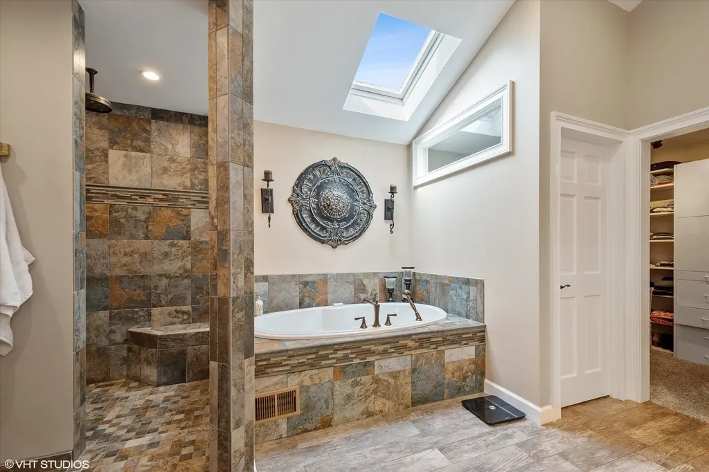 2 North Richmond Court Lake Zurich IL 60047