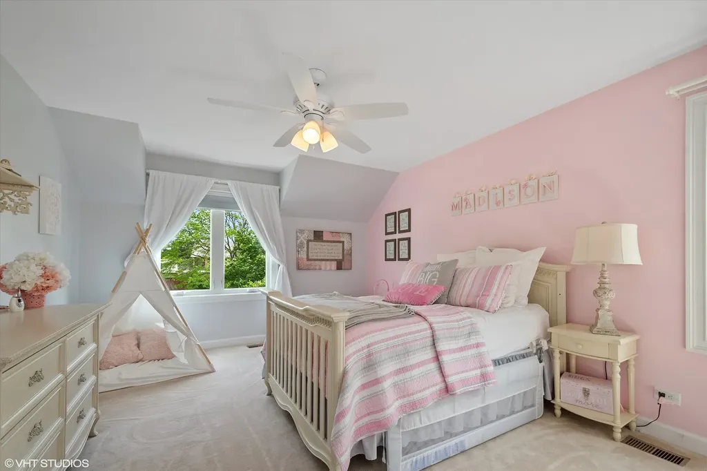 2 North Richmond Court Lake Zurich IL 60047