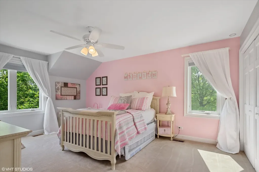 2 North Richmond Court Lake Zurich IL 60047