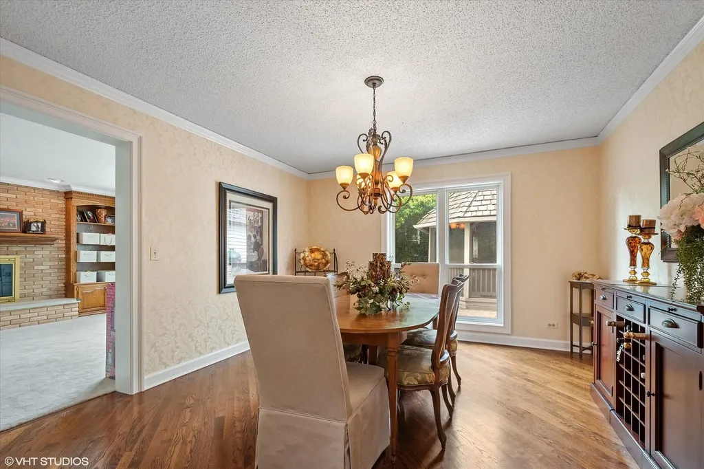2 North Richmond Court Lake Zurich IL 60047