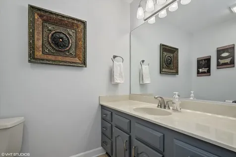2 North Richmond Court Lake Zurich IL 60047