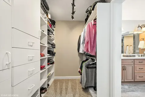 2 North Richmond Court Lake Zurich IL 60047