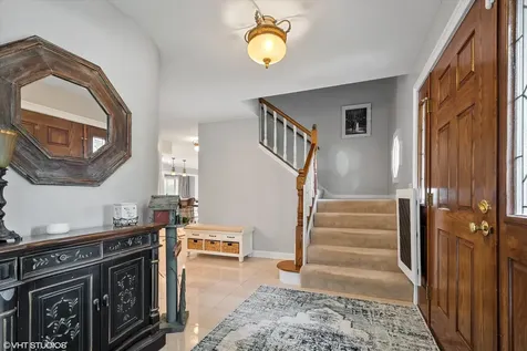 2 North Richmond Court Lake Zurich IL 60047