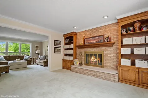 2 North Richmond Court Lake Zurich IL 60047