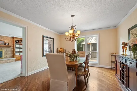 2 North Richmond Court Lake Zurich IL 60047