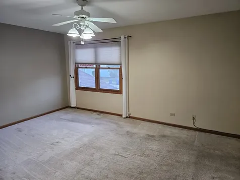 2017 Thornwood Circle St. Charles IL 60174