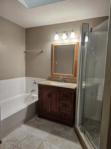 2017 Thornwood Circle St. Charles IL 60174