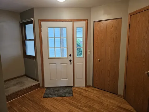 2017 Thornwood Circle St. Charles IL 60174