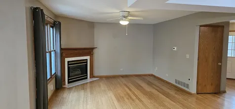 2017 Thornwood Circle St. Charles IL 60174