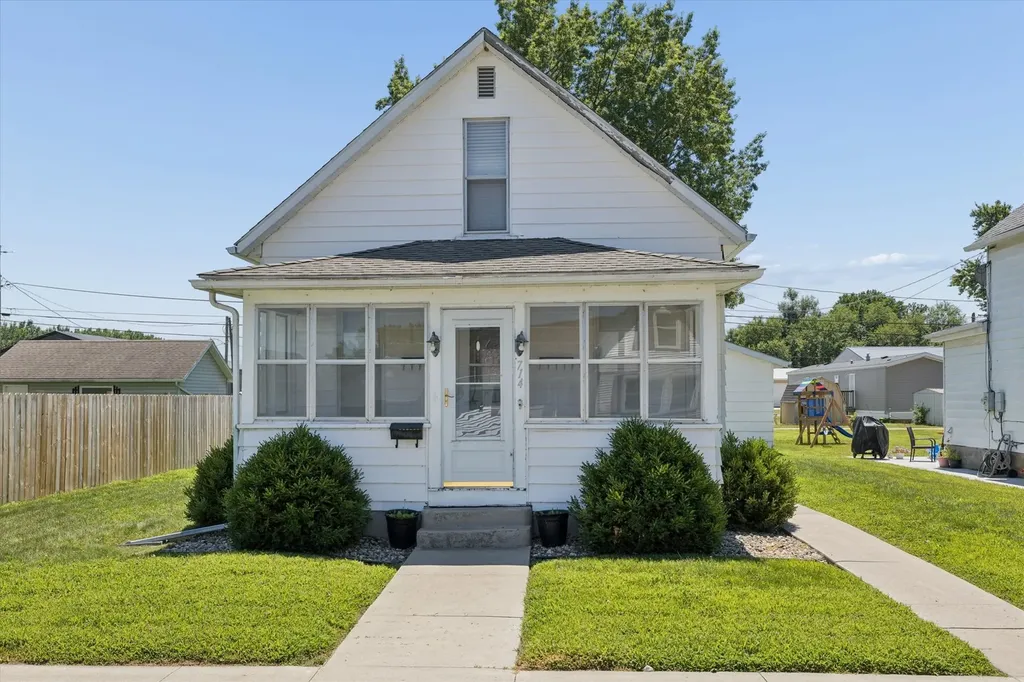 714 19TH Avenue Fulton IL 61252