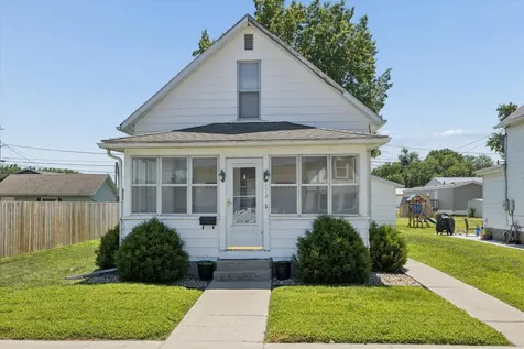 714 19TH Avenue Fulton IL 61252