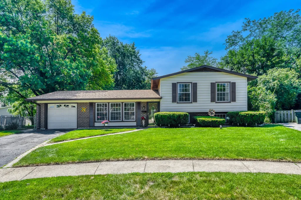 7820 Pebblebrook Circle Hanover Park IL 60133