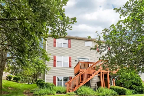 2909 Langston Circle St. Charles IL 60175