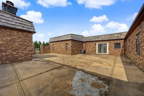 3301 Ireland Grove Road Bloomington IL 61704