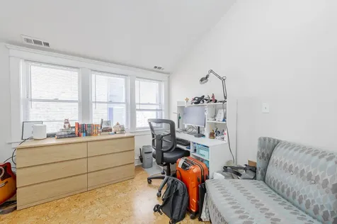 1252 West Elmdale Avenue Chicago IL 60660