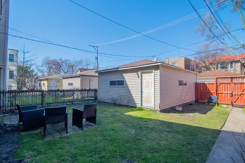 1252 West Elmdale Avenue Chicago IL 60660