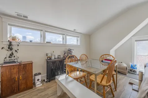 1252 West Elmdale Avenue Chicago IL 60660