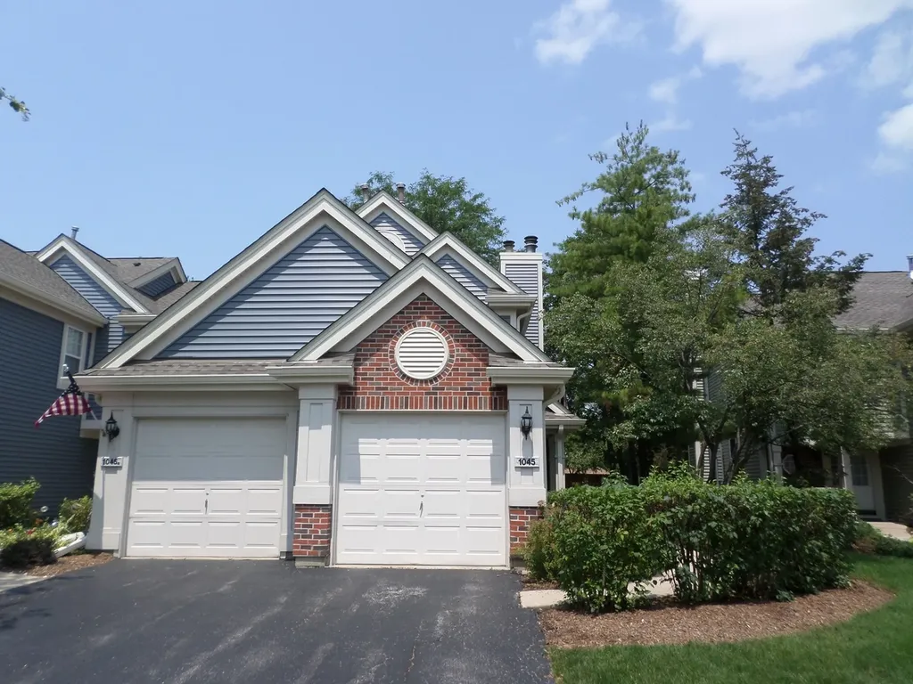 1045 Talbots Lane Elk Grove Village IL 60007
