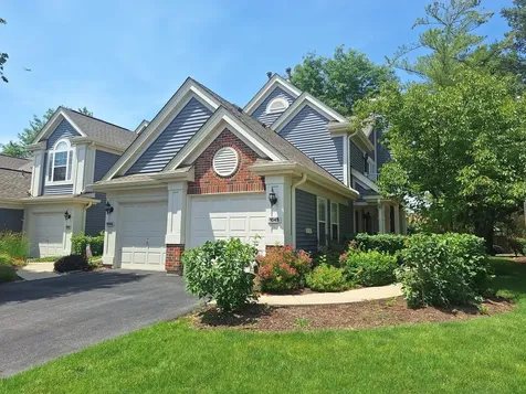 1045 Talbots Lane Elk Grove Village IL 60007