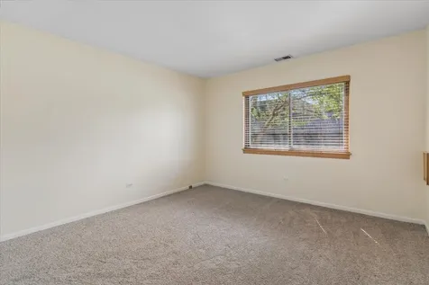 925 Spring Hill Drive Northbrook IL 60062