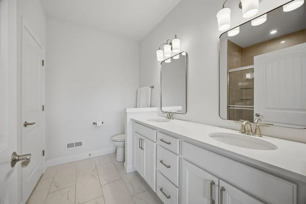 1249 South Josiah Road Naperville IL 60563