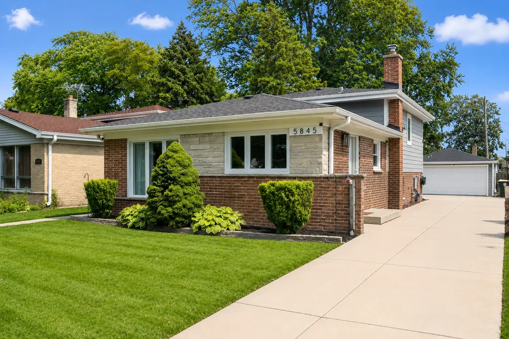 5845 Keeney Street Morton Grove IL 60053