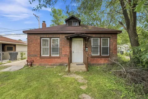 10215 South Aberdeen Street Chicago IL 60643