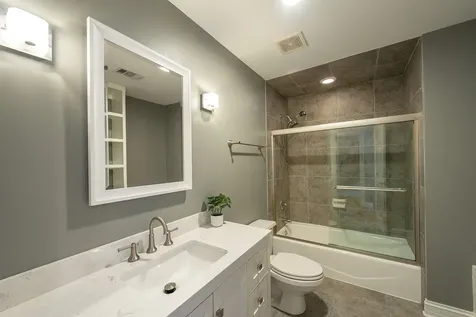 314 East Woodland Road Lake Bluff IL 60044