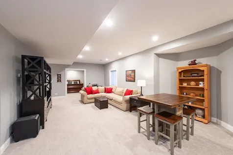 314 East Woodland Road Lake Bluff IL 60044
