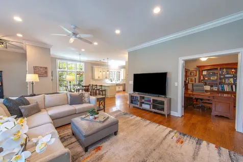 314 East Woodland Road Lake Bluff IL 60044