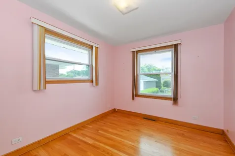 1606 Kensington Avenue Westchester IL 60154