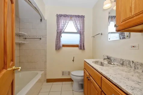 1606 Kensington Avenue Westchester IL 60154