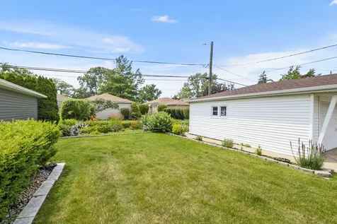 1606 Kensington Avenue Westchester IL 60154