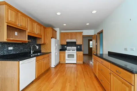 1606 Kensington Avenue Westchester IL 60154