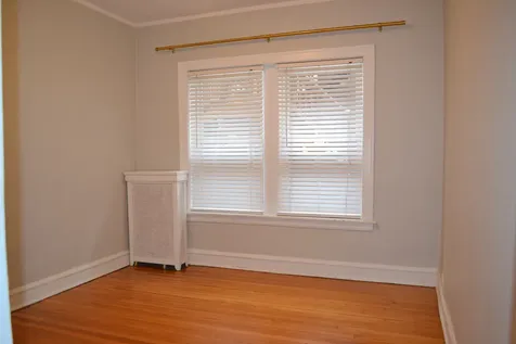1055 West North Shore Avenue Chicago IL 60626