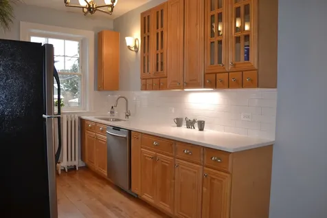 1055 West North Shore Avenue Chicago IL 60626